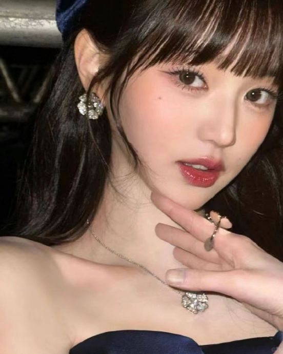 主要是她看着娇嫩一点也不娇气啊不懂怎么那么多黑她的因为只要是女孩