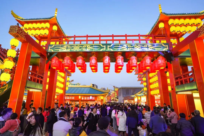 过年胖十斤周末热辣滚烫逛郑州