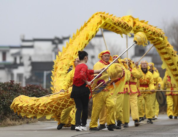 龙舞齐云,激活一江春水|齐云山|一江春水|休宁_新浪新闻