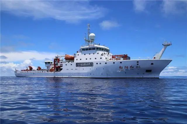 在抵达之前,这艘民用船已经花了3周多的时间对印度,马尔代夫和