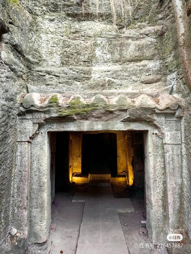 成都出发2h刹拢杜甫诗里的小城,古镇徒步猫猫庙!