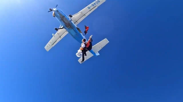 天空,最接近自由的地方 跳伞愿望实现✌🏻愿你所愿都能实现……__