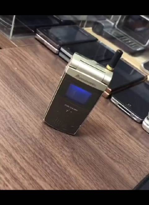 夏新a8,这玩意当时刚出来卖6000多