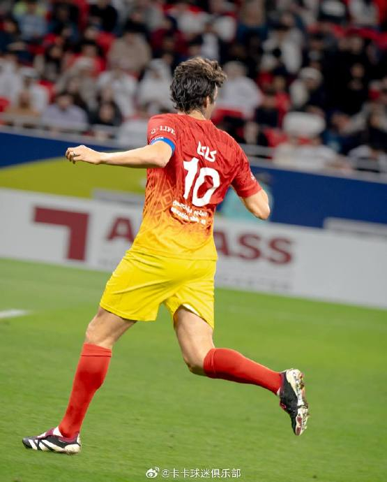 卡卡(飞飞 )更新照片:美丽的游戏有改变生活的力量……|卡卡_新浪新闻