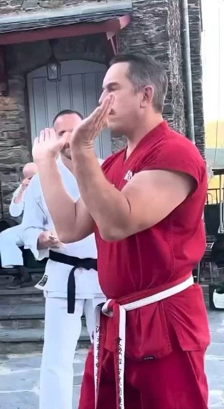 久违的防身术9gag