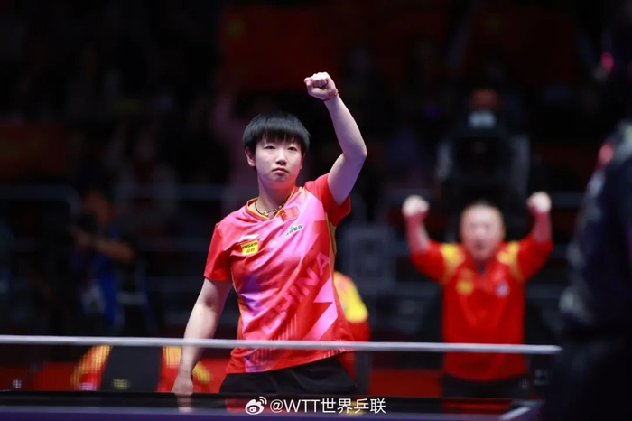 图为孙颖莎在比赛中。图片来源：世界乒乓球职业大联微博