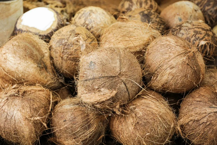 这水果最伤肝不少人还傻傻奉为养生果不想亲手喂坏自己的肝千万管住嘴