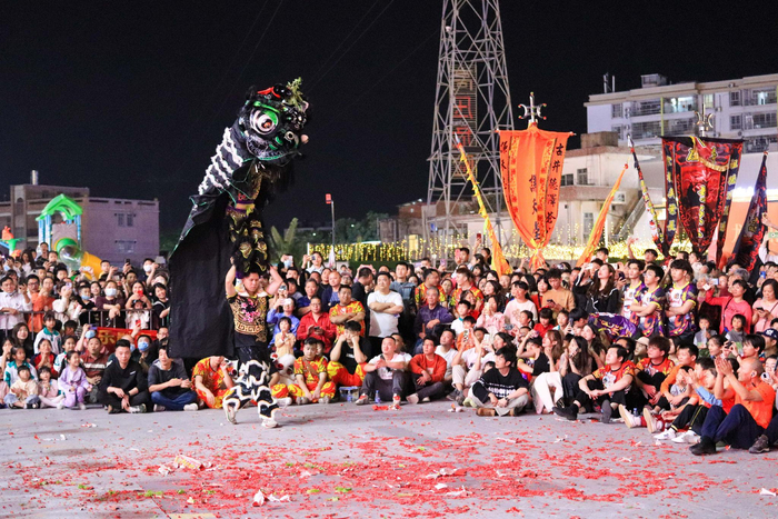 视频图集锣鼓齐鸣共贺元宵广州白云多村醒狮齐聚展雄风