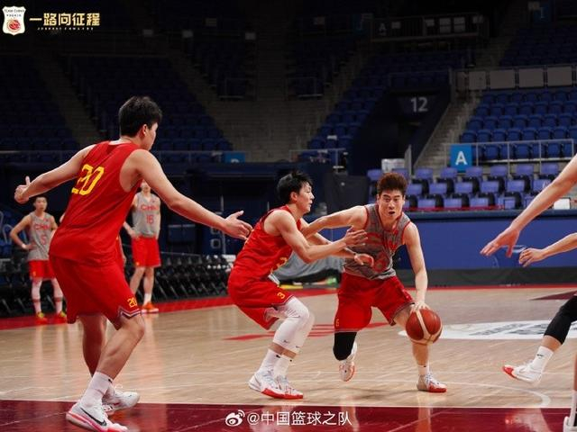 中国篮球之队官博晒中国男篮训练照|中国男篮|中国篮球|中日_新浪新闻
