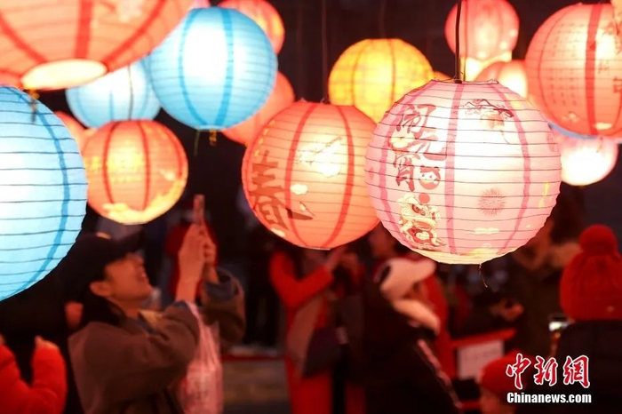 闹元宵猜灯谜这些灯谜你能猜对几个