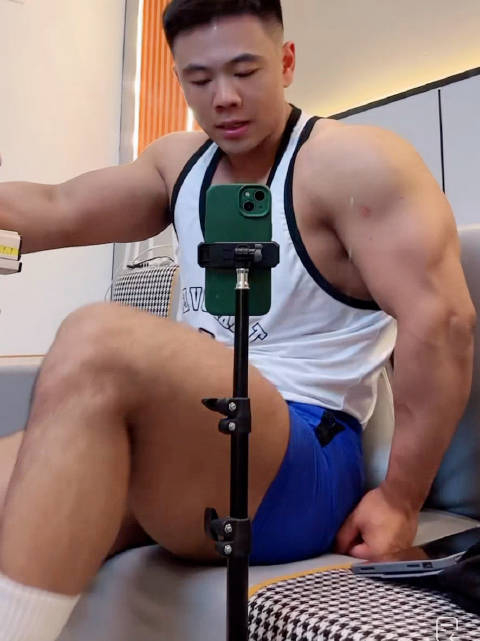 中腿比手臂还大的东北男人