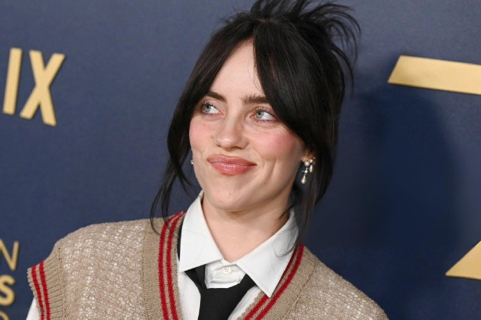 碧梨billie eilish 出席第 30 届美国演员工会奖颁奖典礼|碧梨_新浪