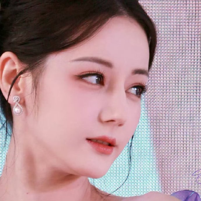 百变热巴,可甜可盐,紫色公主裙美到我心巴上了|迪丽热巴_新浪新闻