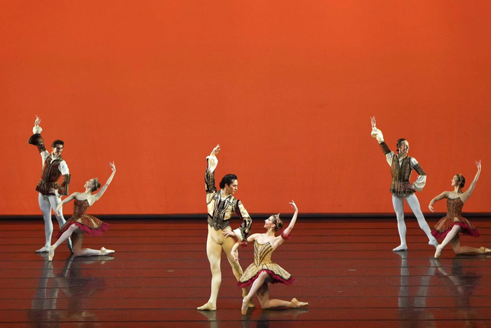 读图丨巴黎歌剧院明星集结上海上演璀璨芭蕾之夜