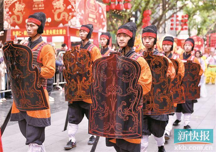广府庙会民俗巡游串起广州传统中轴线上六个千年