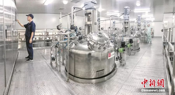 图为娃哈哈智能菌种生产车间