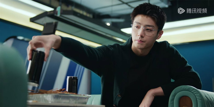 谁懂这个单手开可乐的含金量！