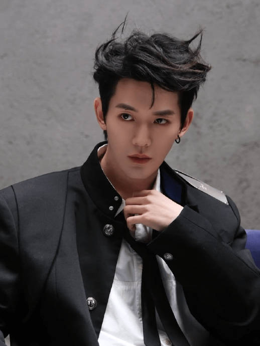 这个挑眉谁懂啊!_新浪新闻