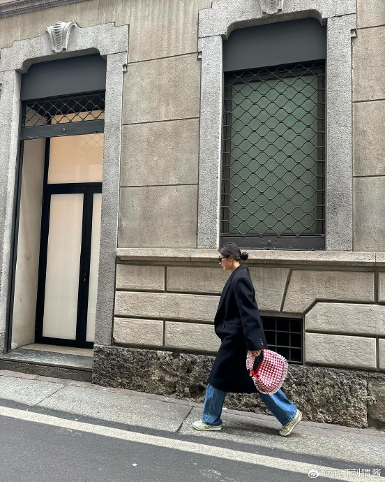 peggy gou更新ig!_新浪新闻