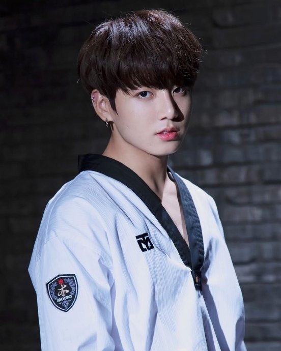 随机掉落一套跆拳道少年|跆拳道|田柾国_新浪新闻