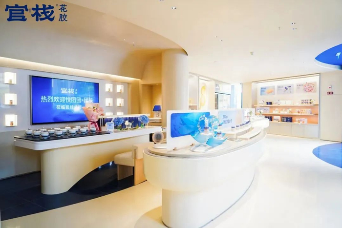 图片来源：官栈