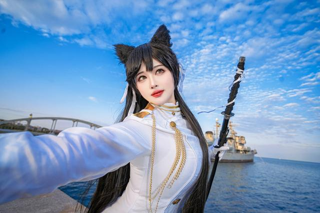 碧蓝航线 爱宕cos|cos_新浪新闻