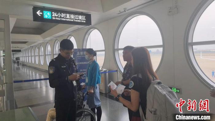 厦门口岸24小时直接过境旅客免边检手续人员破1万人次