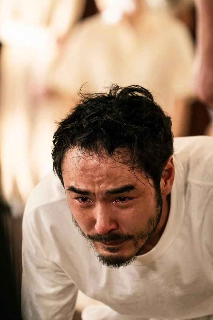 于是你在陈桂林脸上可以同时看到凶狠跟单纯的表情.