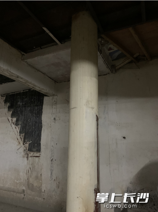 旋梯的整改为什么一直悬着?