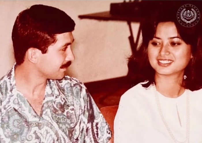 马来西亚新国王上任:身价404亿,学霸王后很抢眼|马来西亚|易卜拉欣|新