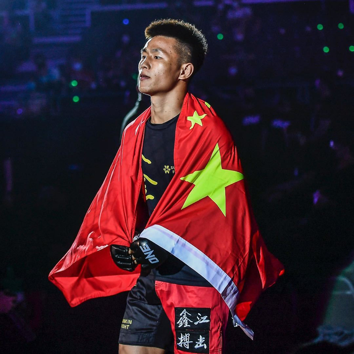 唐凯是中国首位男子综合格斗世界冠军。