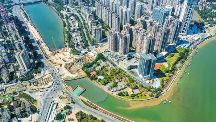 2月22日，空中俯瞰白龙路下穿通道项目全貌，目前该项目施工总进度已完成53.1%，预计今年6月主体完工。康登淋 摄