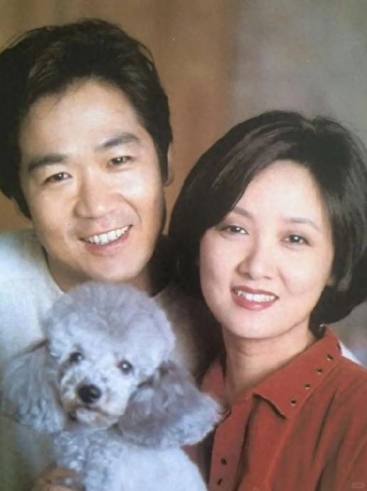 张兰给前夫和现任妻子买婚房# #豪门八卦# #张国立#他们是娱乐圈里