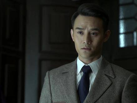 伪装者:明楼拿出半枚纸币,明镜直接懵了,没想到竟是同一身份