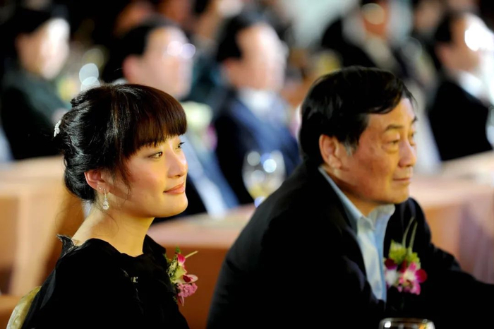 二代接班,从来不是一道选择题|36氪|宗馥莉|娃哈哈_新浪新闻