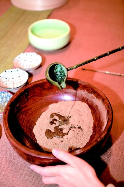 香烟袅袅四代传承若初见