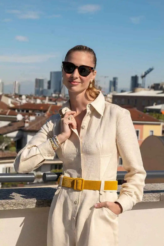 beatrice却认为自己"不懂时尚",原话是这么说的:"i know how to dress