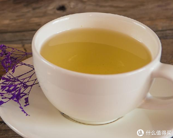 其次,中午喝一杯蜂蜜水作用也甚大,中午喝蜂蜜水有助于提神醒脑.