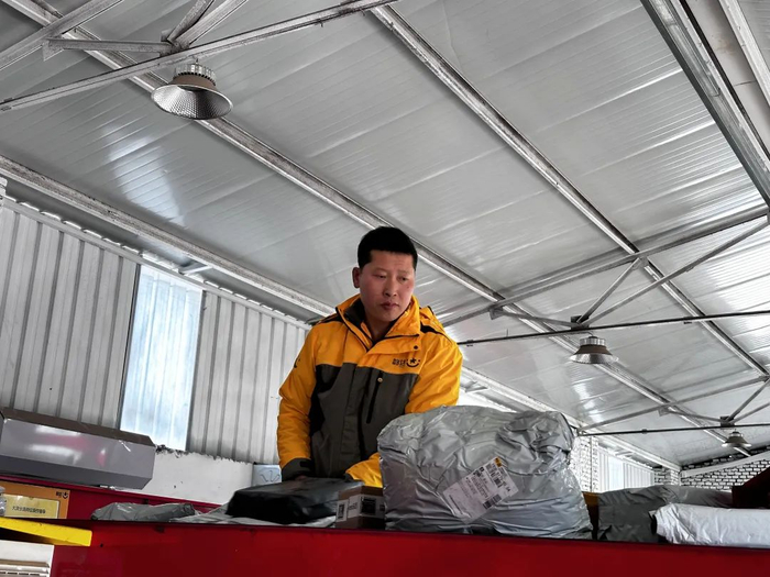 韵达速递王晓麟:从一线到管理,做快递小哥的后盾|快递员_新浪新闻