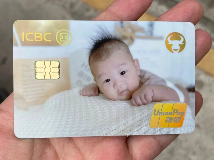 孩子的压岁钱被他们盯上了|银行|萌娃|银行卡_新浪新闻