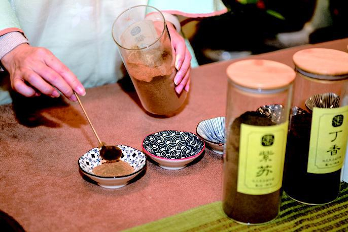 香烟袅袅四代传承若初见