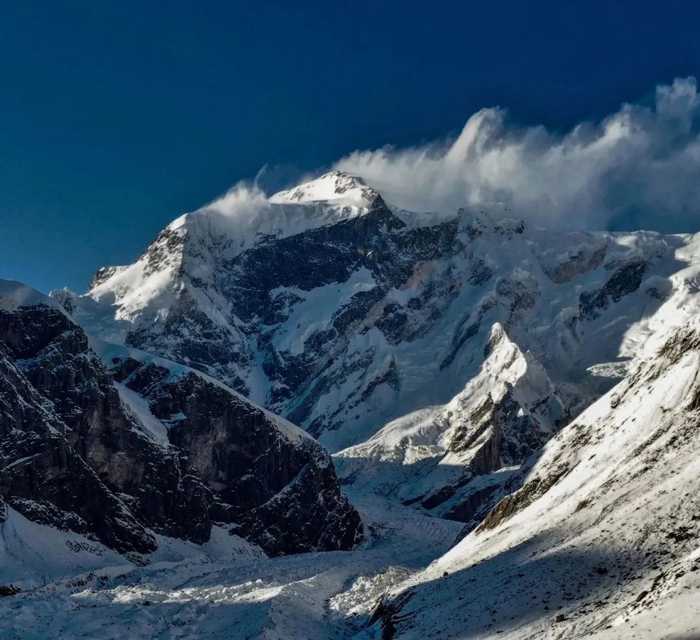 摄影家眼中的阿克苏托木尔峰的冰雪画境