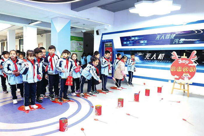 南宁市近190万名师生欢喜迎开学 各学校举行丰富多彩