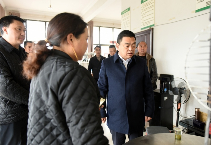全力以赴做好低温凝冻灾害防范应对工作|低温|平坝|乐平镇_新浪新闻