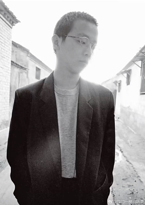 年轻时的窦唯是滚圈颜值担当,他什么有种独特的气质