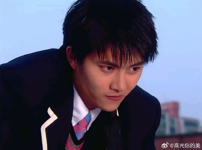 好爱在熙剧里的李梦龙的服化造型,真的每个时期的