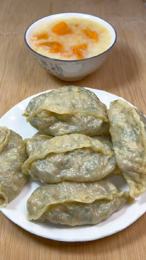 这一锅蒸菜角配上一碗红薯粥有多得劲儿