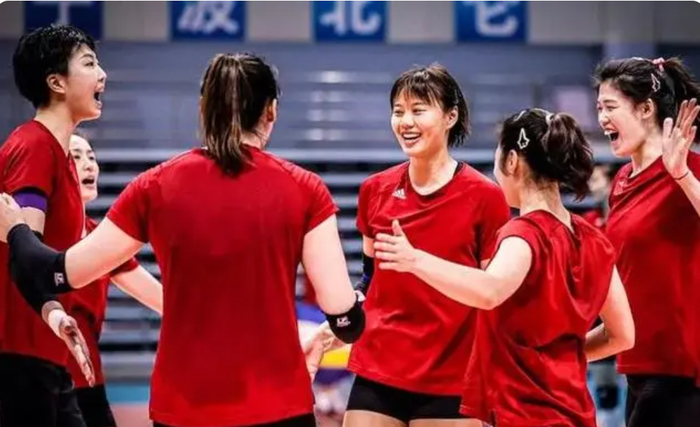 变天了蔡斌坦言中国女排大名单未定王云蕗与丁霞恐被淘汰出局
