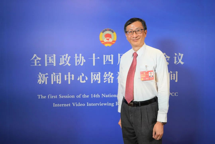 全国政协委员李子建推动国家安全教育进校园塑造新时代香港青年