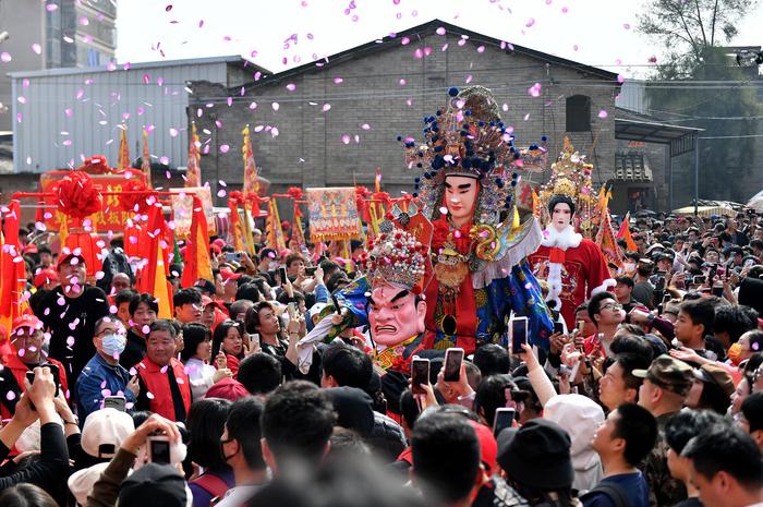 2024年2月19日，福州，长乐区厚福村举行传统游神民俗活动。